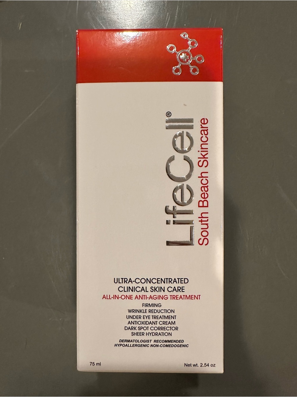 Anti-Aging Moisturizer - Red/White